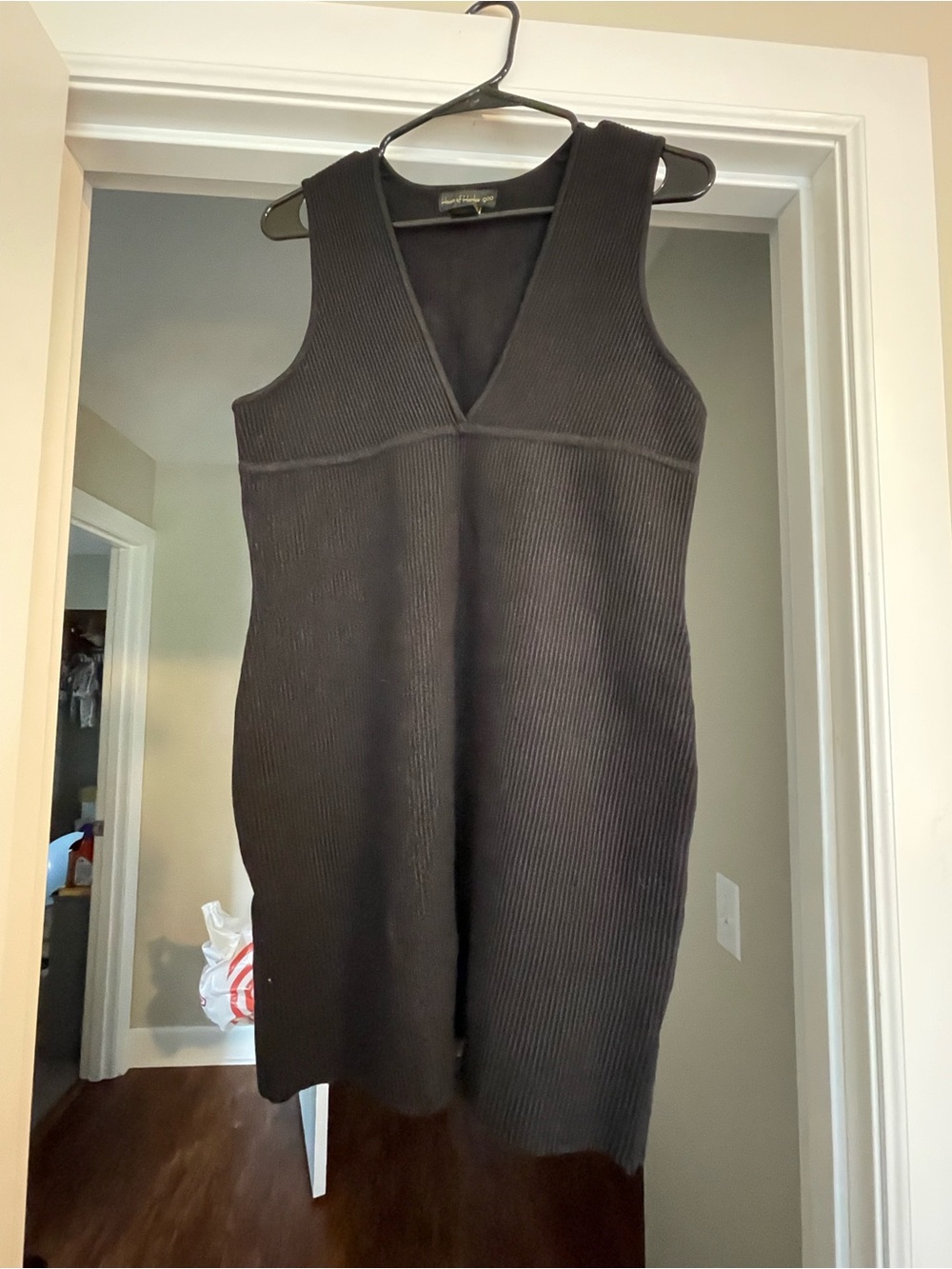 House of Harlow 1960 Black Ribbed V-Neck Midi Dress
